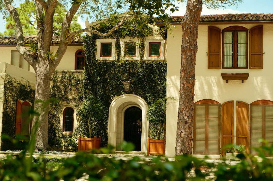 luxury celebrity home exterior